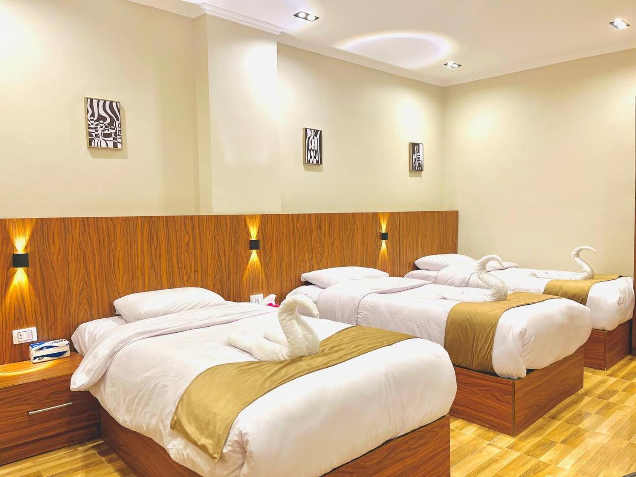 Pyramids On The Spot View Hotel Kafret el-Gabal Екстериор снимка