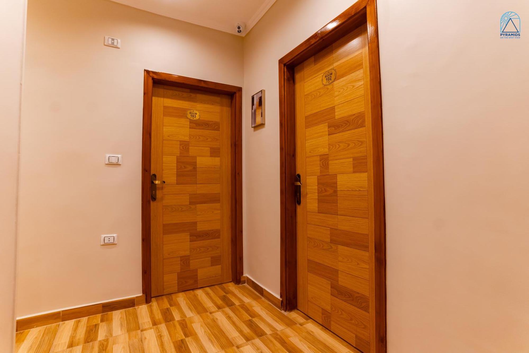 Pyramids On The Spot View Hotel Kafret el-Gabal Екстериор снимка