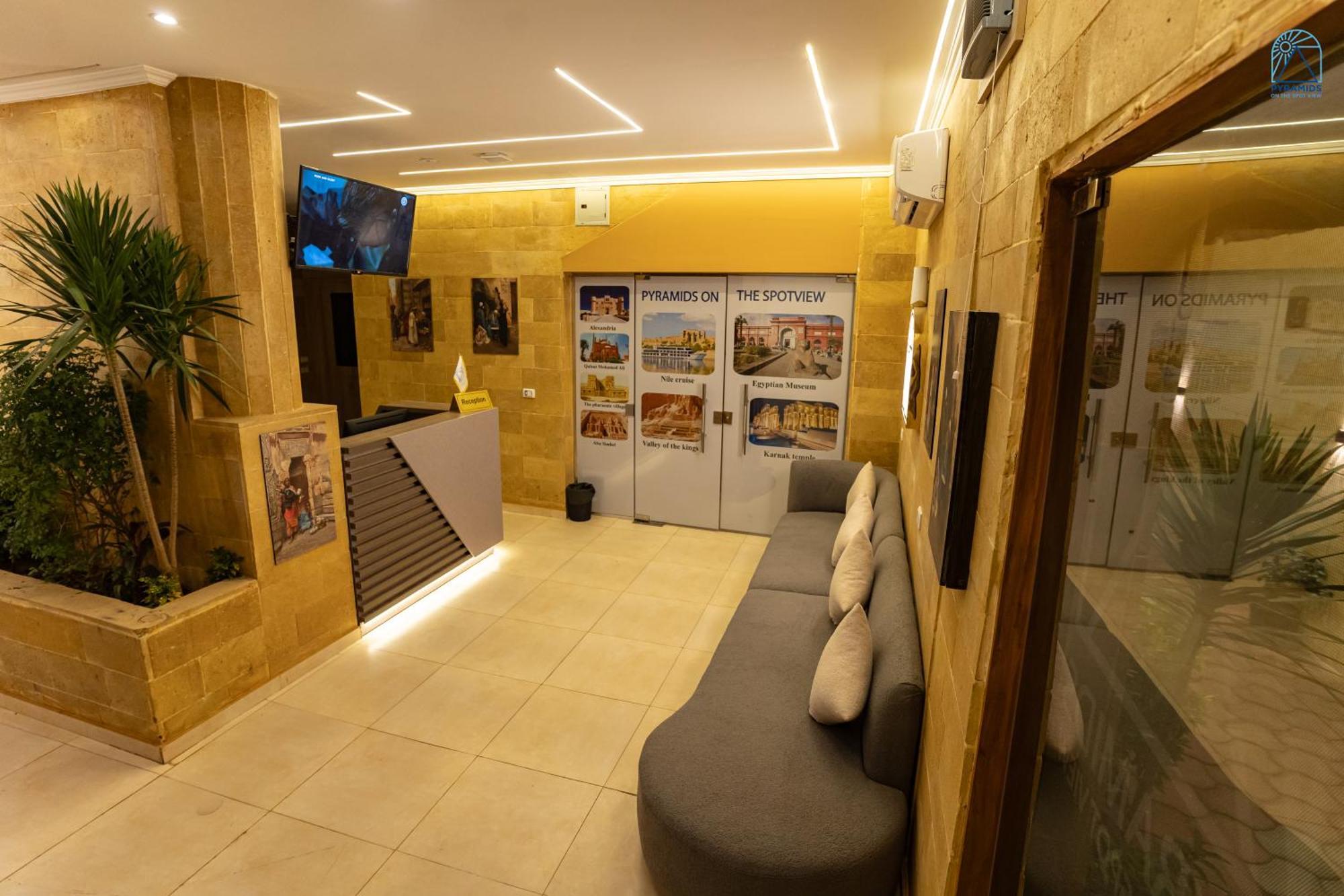 Pyramids On The Spot View Hotel Kafret el-Gabal Екстериор снимка